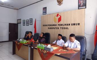 Bawaslu Membelajarkan Volume II Makin Siap, Bawaslu Kabupaten Tegal Gelar Rapat Pleno Finalisasi Script