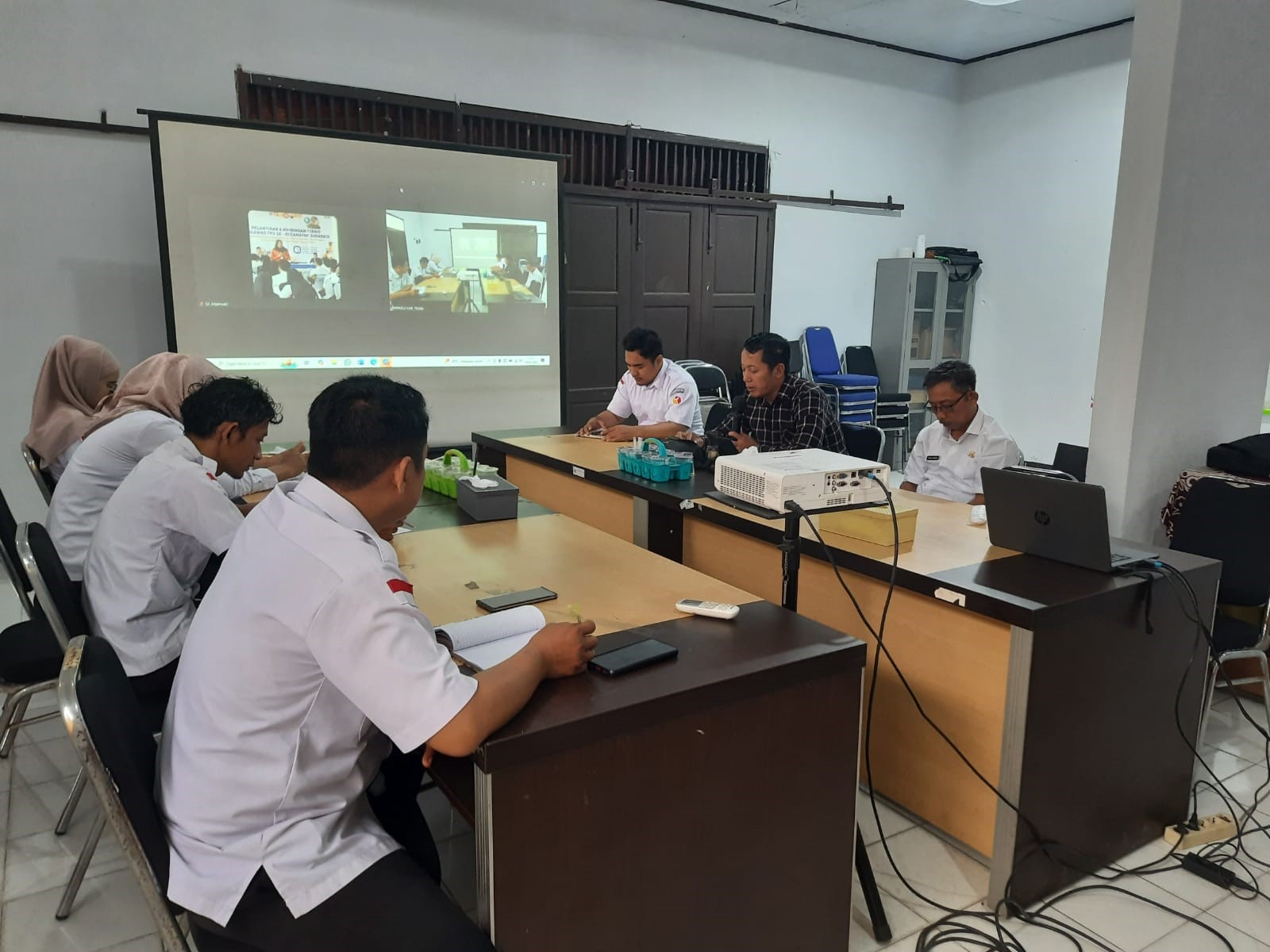 Rapat Pleno Tindak Lanjut Surat Edaran Bawaslu RI Nomor 8 Tahun 2025