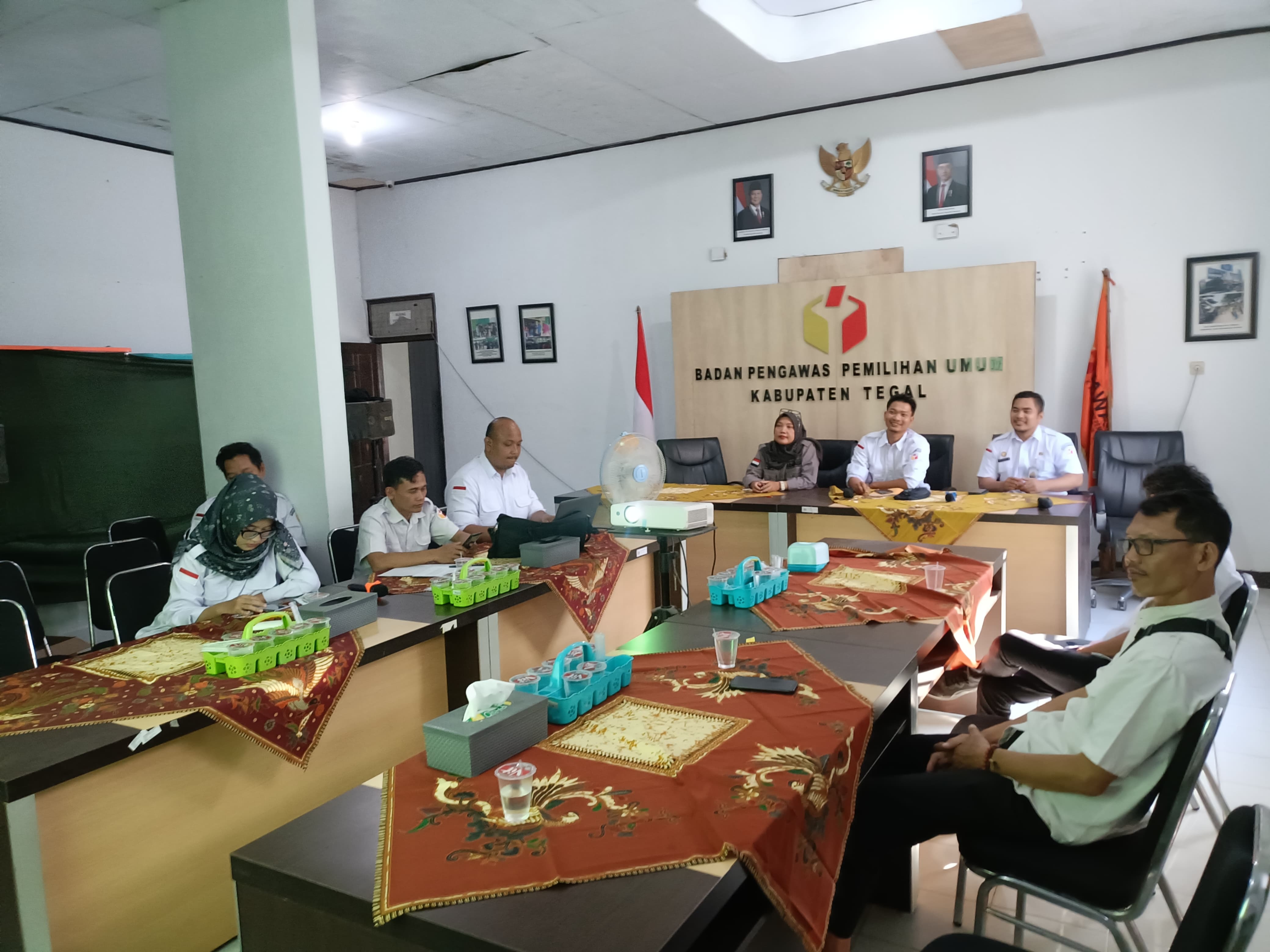 Bawaslu Kab.Tegal adakan Diskusi Hukum Penyusunan Daftar Inventarisasi Masalah Perbawaslu Nomor 2 Tahun 2020