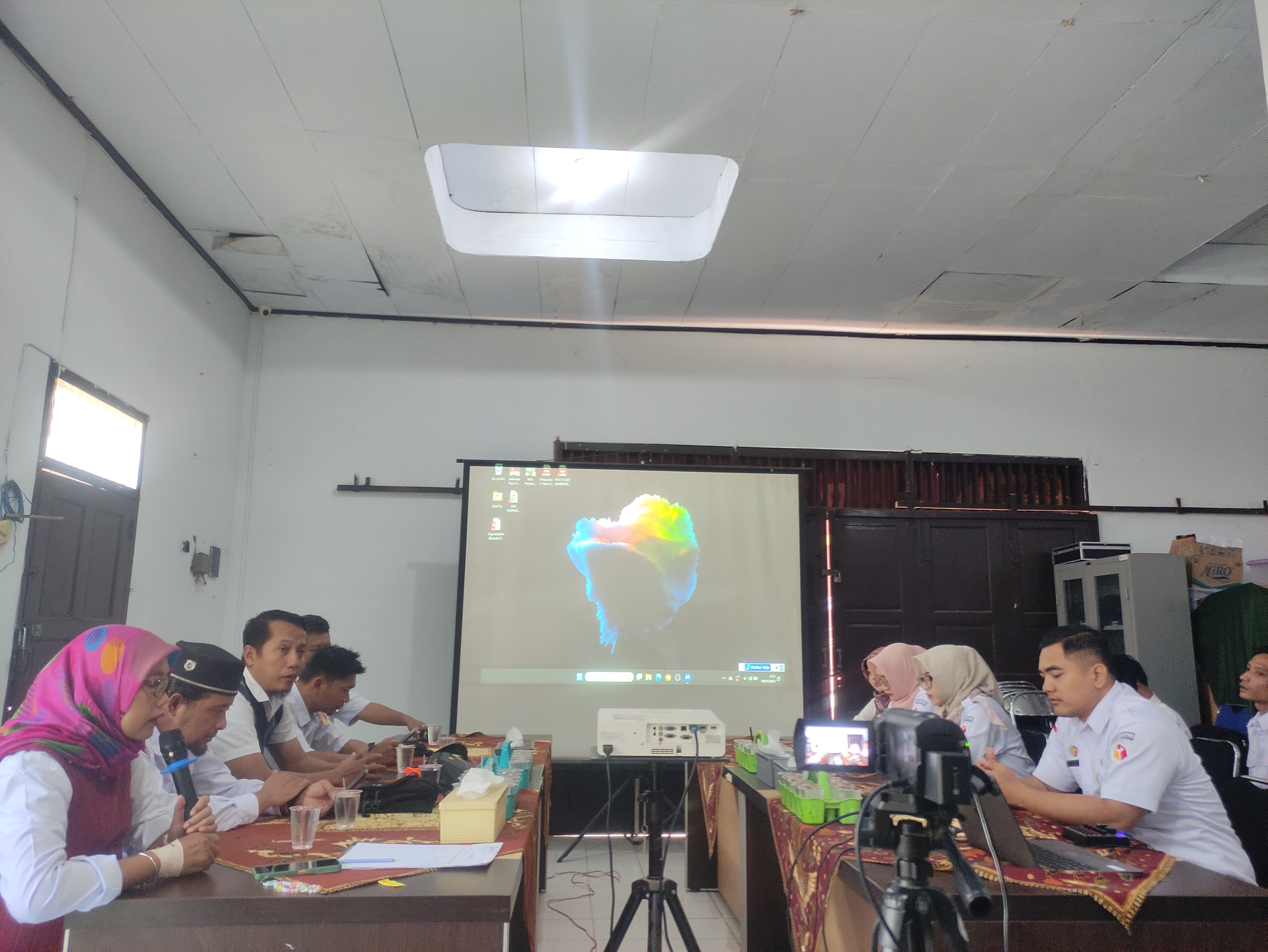 Bawaslu Tegal Fasilitasi Podcast “Perempuan dan Demokrasi”