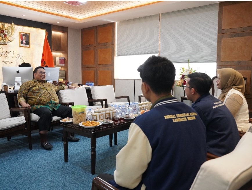 Ketua Bawaslu Rahmat Bagja menerima kunjungan jajaran pengurus Perisai Demokrasi Bangsa (PDB) di Gedung Bawaslu, Rabu (16/7/2025)