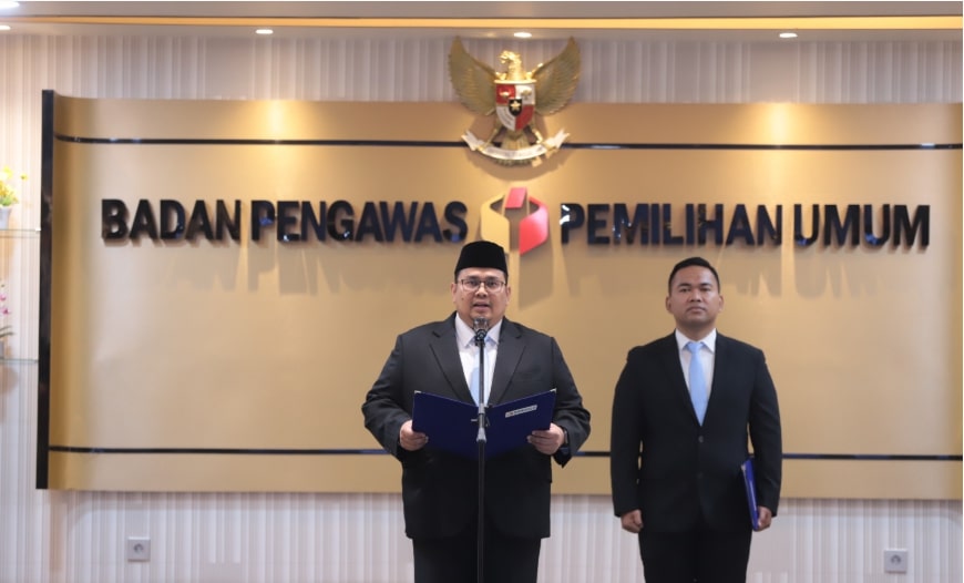 Ketua Bawaslu Rahmat Bagja saat melantik Penggantian Antarwaktu Anggota Bawaslu Provinsi dan Kabupaten di kantor Bawaslu, Jakarta pada, Sabtu (26/7/2025)/Foto: Publikasi Pemberitaan Bawaslu