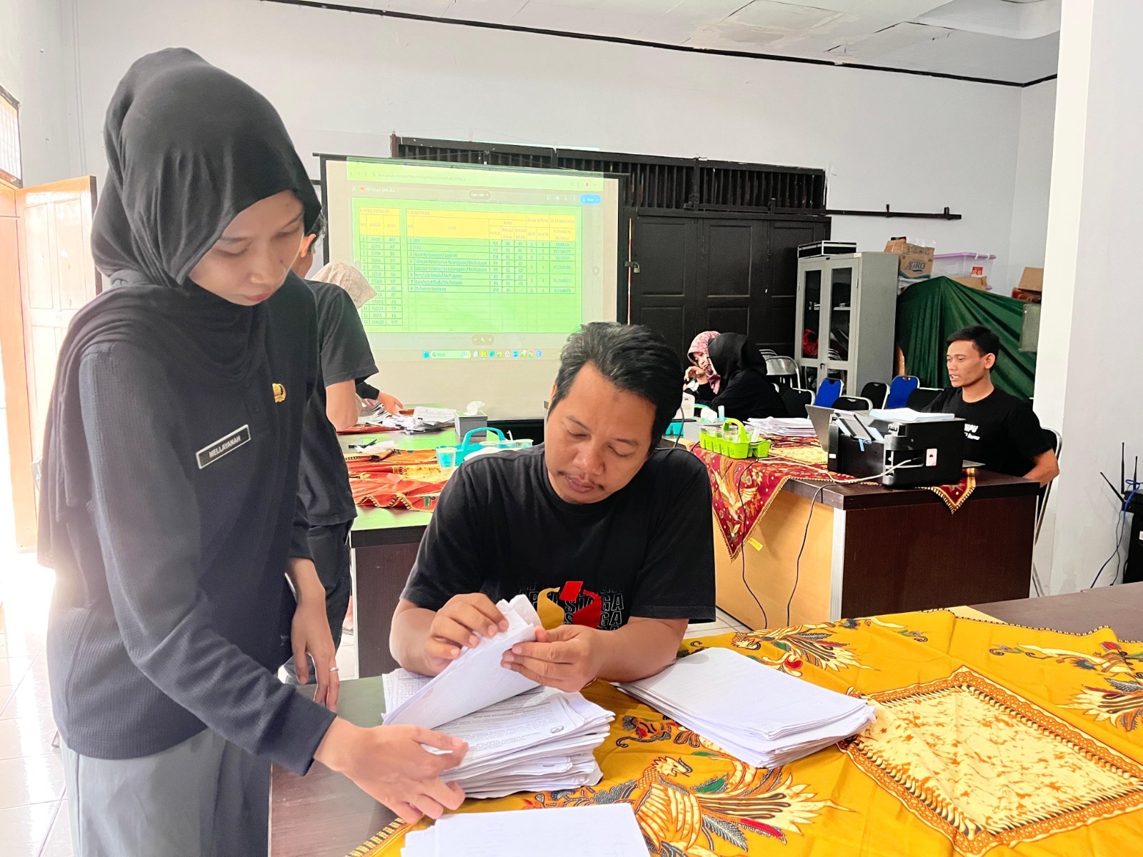 Bawaslu Kabupaten Tegal Lakukan Penataan Arsip Hasil Pengawasan Pemilu dan Pemilihan