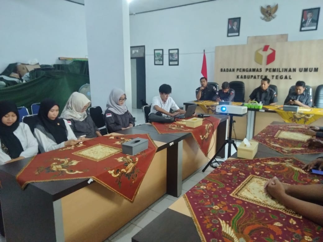 Rapat Internal Bawaslu Kabupaten Tegal: Matangkan Persiapan Latsar CPNS dan Orientasi PPPK 2025
