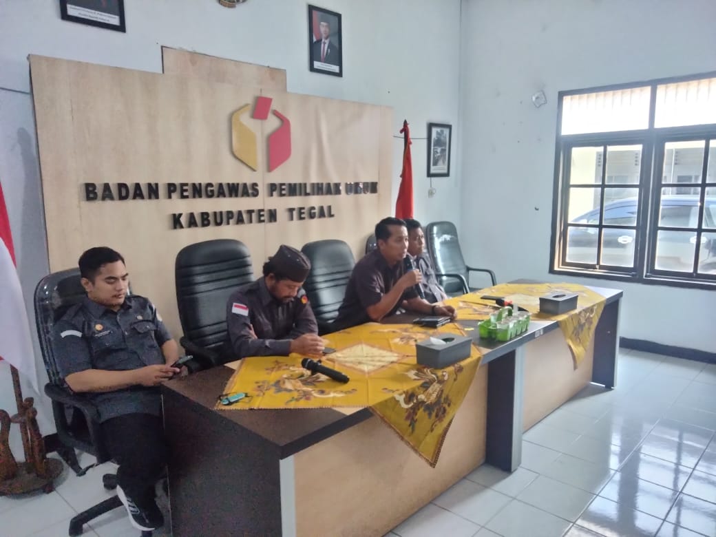 Rapat Internal Bawaslu Kabupaten Tegal Bahas Penguatan Kelembagaan
