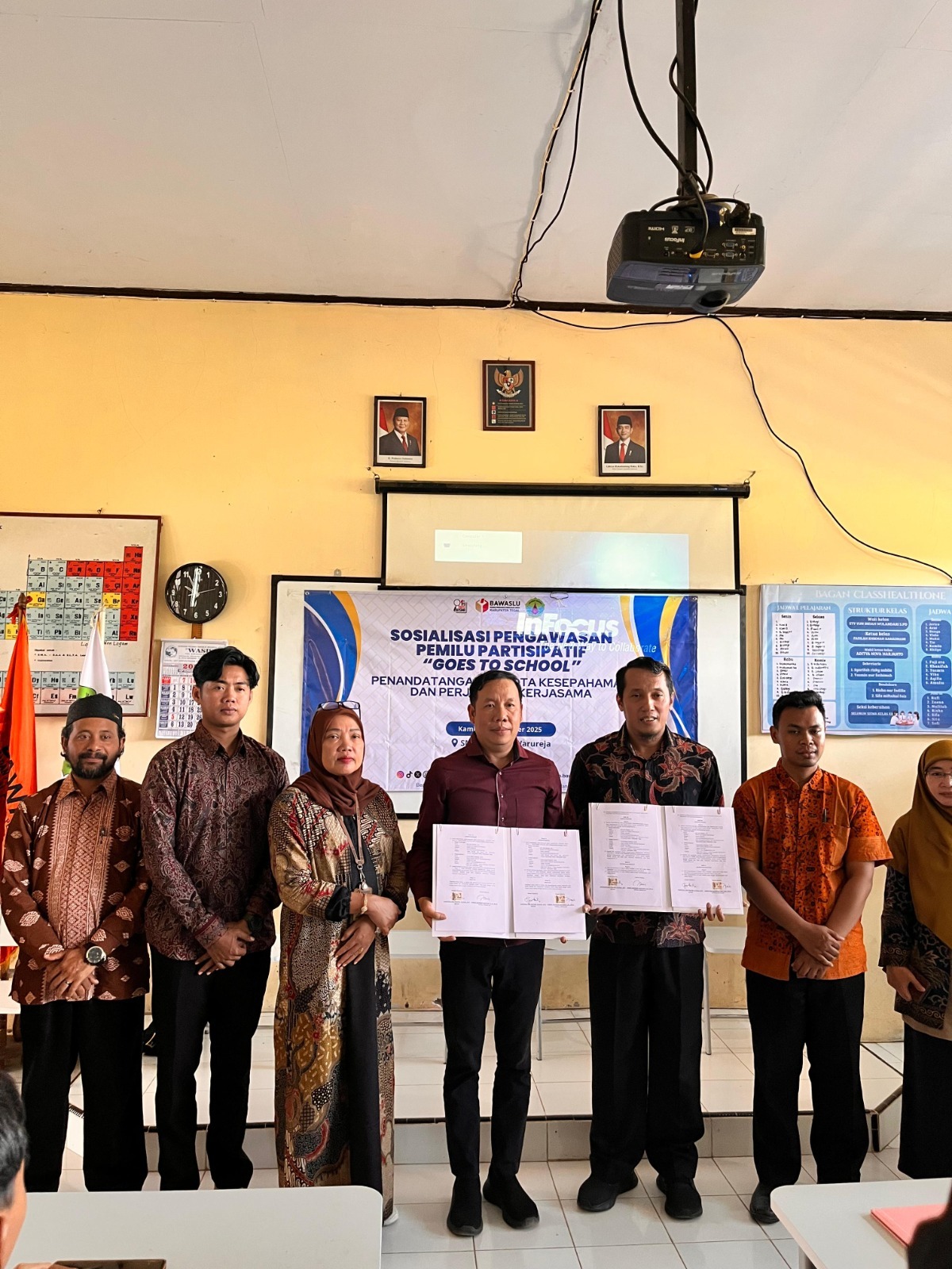 Bawaslu Kabupaten Tegal Tandatangani Nota Kesepahaman dengan SMA N 1 Warureja