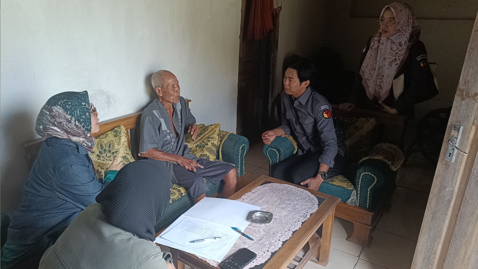 Bawaslu Kabupaten Tegal Awasi Coklit Terbatas di Kecamatan Tarub, Temukan 1 Pemilih Telah Meninggal