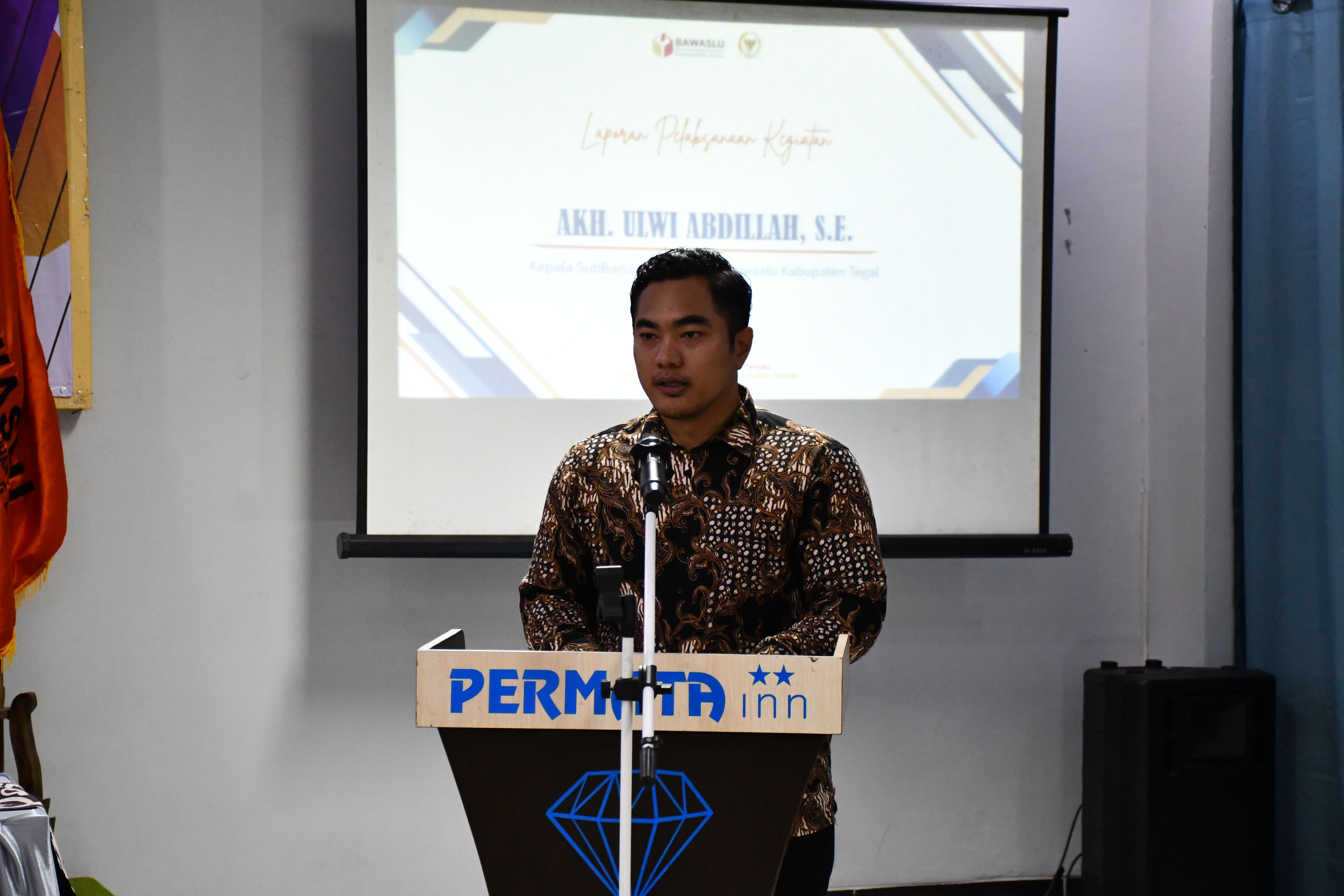 Kasubag Administrasi Bawaslu Kabupaten Tegal Sampaikan Laporan Panitia Kegiatan Penguatan Kelembagaan