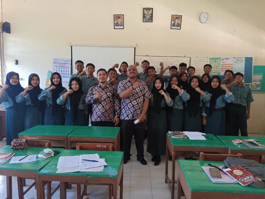 Sosialisasi Pengawasan Pemilu di SMAN 1 Warureja