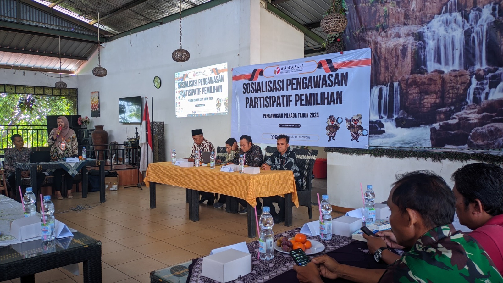 Bawaslu Kabupaten Tegal Unggah Kegiatan Sosialisasi Pengawasan Partisipatif Panwaslu Kecamatan Dukuhwaru