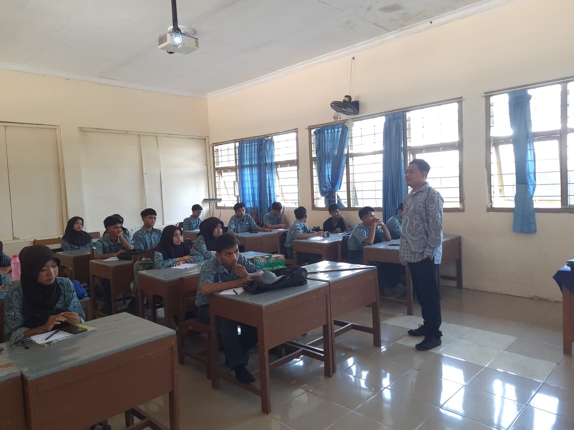 Bawaslu Kabupaten Tegal Dorong Siswa SMA Negeri 1 Warureja Jadi Pengawas Pemilu Partisipatif