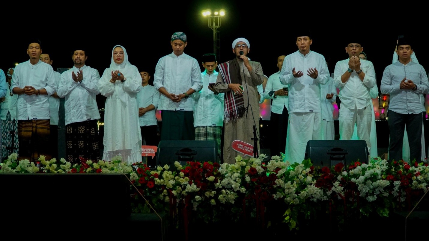 Bawaslu Kabupaten Tegal Bersholawat: Rajut Kebersamaan, Teguhkan Pengawasan Demokrasi