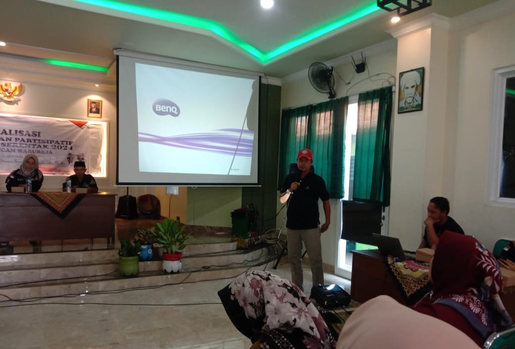 Bawaslu Kabupaten Tegal Publikasikan Kegiatan Sosialisasi Pengawasan Partisipatif Panwaslu Kecamatan Warureja