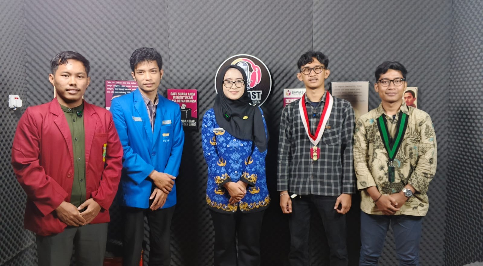 Bawaslu Kabupaten Tegal Gelar Podcast Spesial Sumpah Pemuda: Menakar Peran Pemuda dalam Konsolidasi Demokrasi di Indonesia