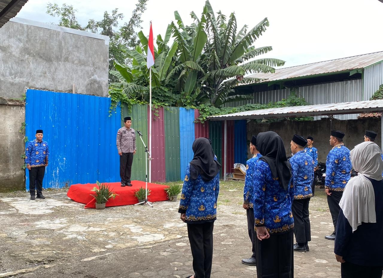 Bawaslu Kabupaten Tegal Gelar Upacara Peringatan Hari Pahlawan Nasional 2025