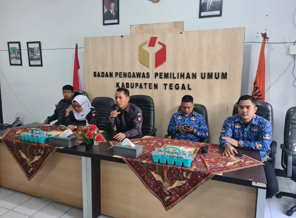 Rapat Internal Persiapan Kerjasama dengan Kwarcab Pramuka dan Kegiatan Soswatif Goes to School di SMAN 3 Slawi