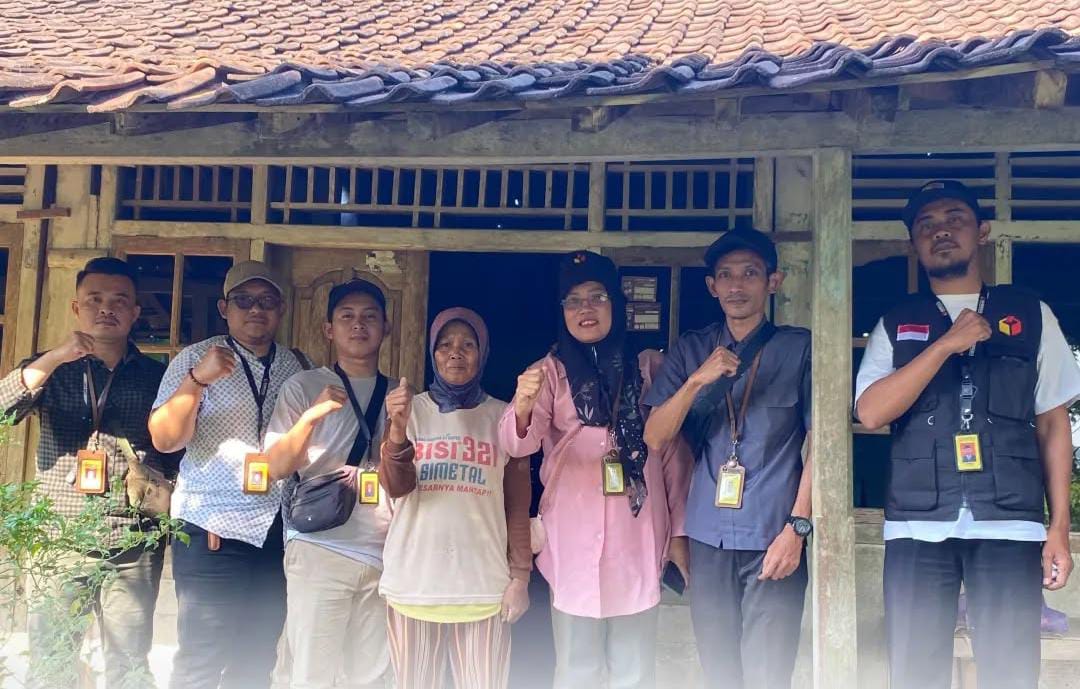 Menembus Sunyi Kaliampel: Komitmen Pengawas Pemilu di Ujung Perbukitan