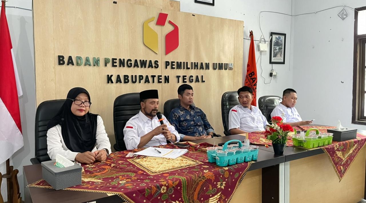 Bawaslu Kabupaten Tegal Gelar Rapat Pleno Bahas Persiapan Penguatan Kelembagaan Jilid 2