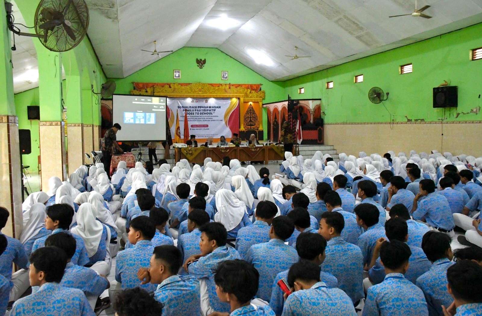 Bawaslu Kabupaten Tegal Gelar Uji Petik PDPB bagi Siswa SMA Negeri 3 Slawi