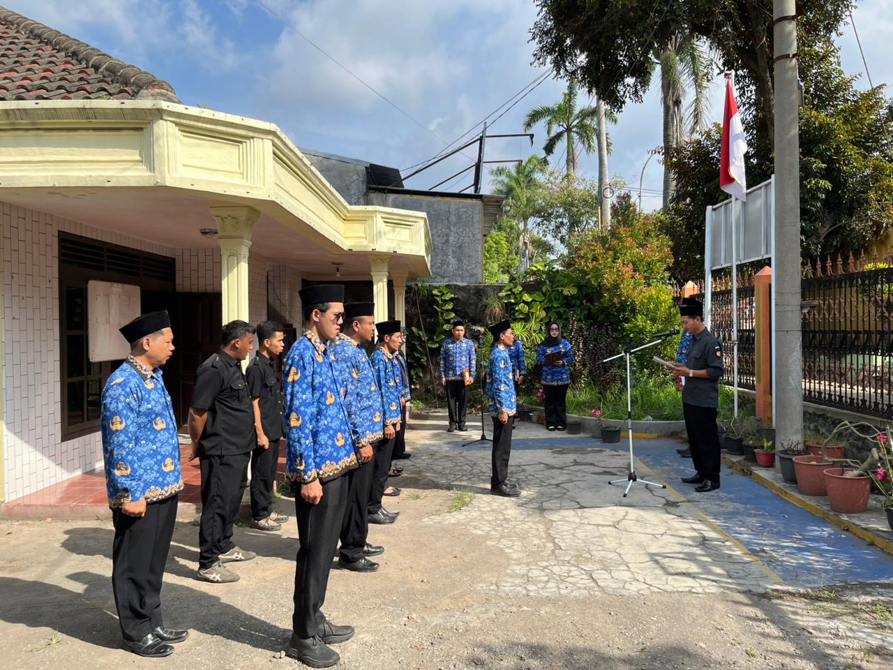 Perempuan Berdaya Menuju Indonesia Emas, Bawaslu Kabupaten Tegal Gelar Upacara Hari Ibu ke-97