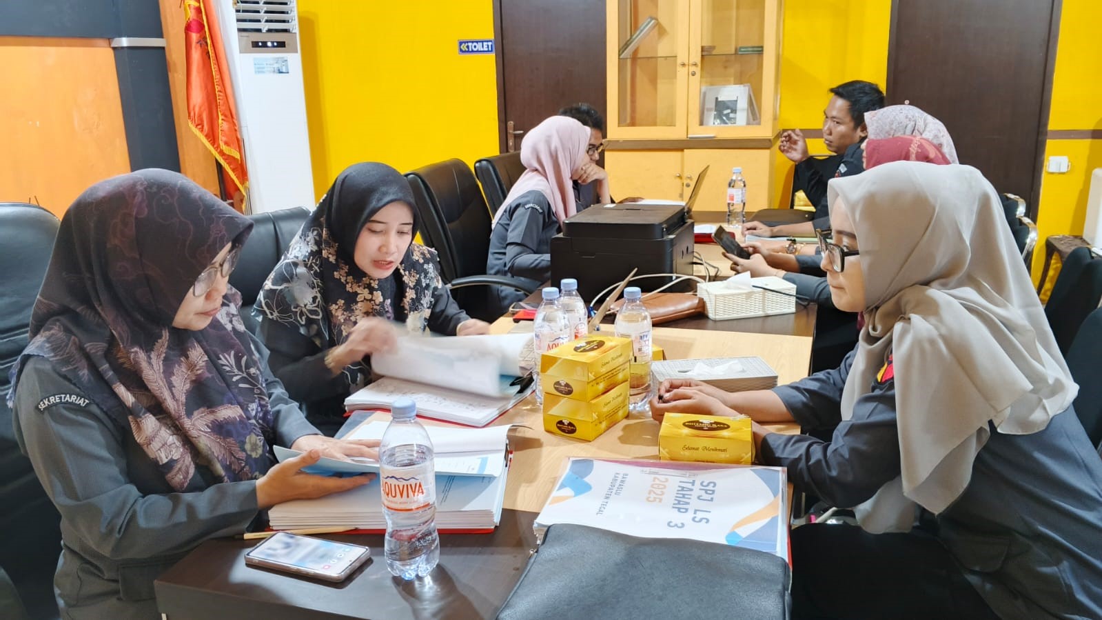 Apa Saja yang dikerjakan Bagian Keuangan Bawaslu Kabupaten Tegal ?