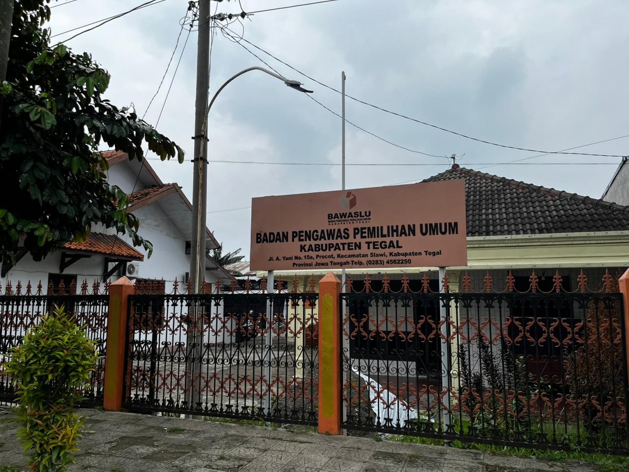 Mengenal Lebih Dekat Bawaslu Kabupaten Tegal “Sinergi Komisioner dan Sekretariat dalam Mengawal Demokrasi"