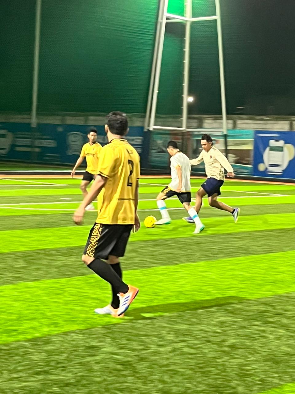 Kebersamaan dalam Semangat Sportivitas, Bawaslu Kabupaten Tegal Gelar Fun Game Minisoccer