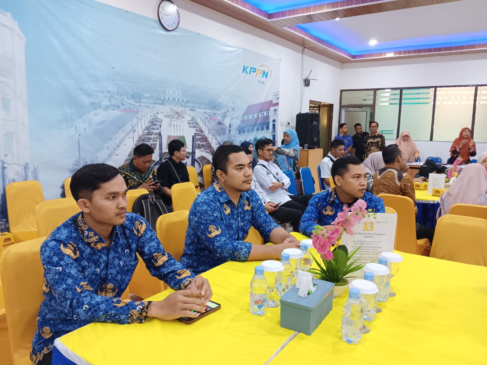 Perkuat Akuntabilitas Keuangan, Bawaslu Kabupaten Tegal Hadiri Rapat Kinerja Pelaksanaan Anggaran TA 2026 di KPPN Tegal
