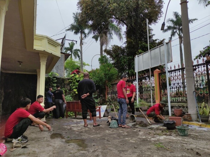 “Jumpa Berlian”: Jumat Pagi Bersih Lingkungan, Wujud Komitmen Pelayanan dan Integritas