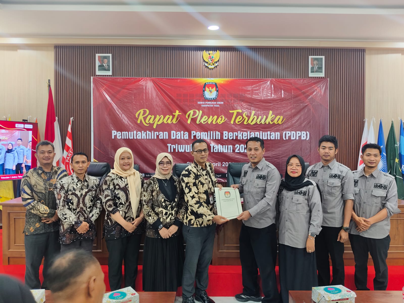 Kawal Akurasi Data Pemilih, Bawaslu Kab.Tegal Hadiri Pleno PDPB Triwulan I 2026