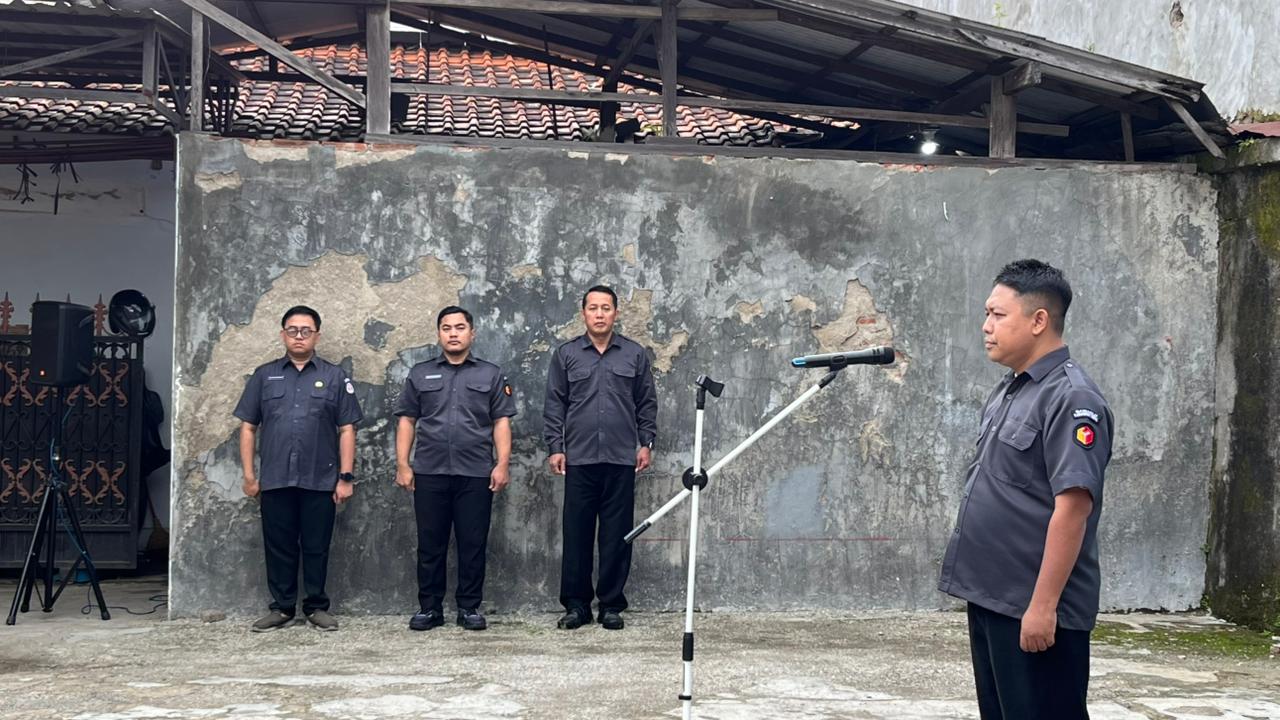 Disiplin dan Pengendalian Diri Jadi Pesan Utama Apel Pagi Bawaslu Kabupaten Tegal