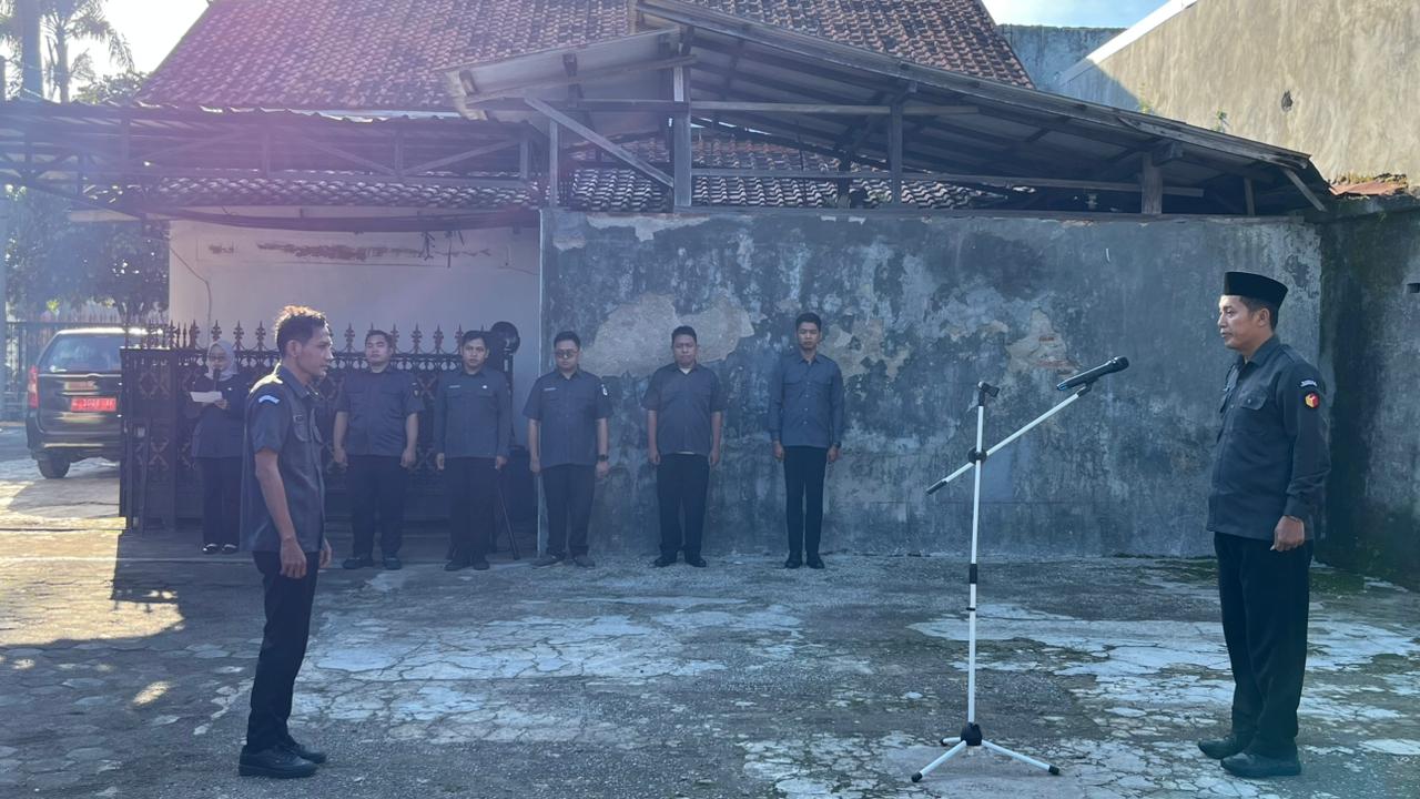 Komunikasi Jadi Pondasi Kinerja, Ketua Bawaslu Kabupaten Tegal Tekankan Pentingnya Feedback