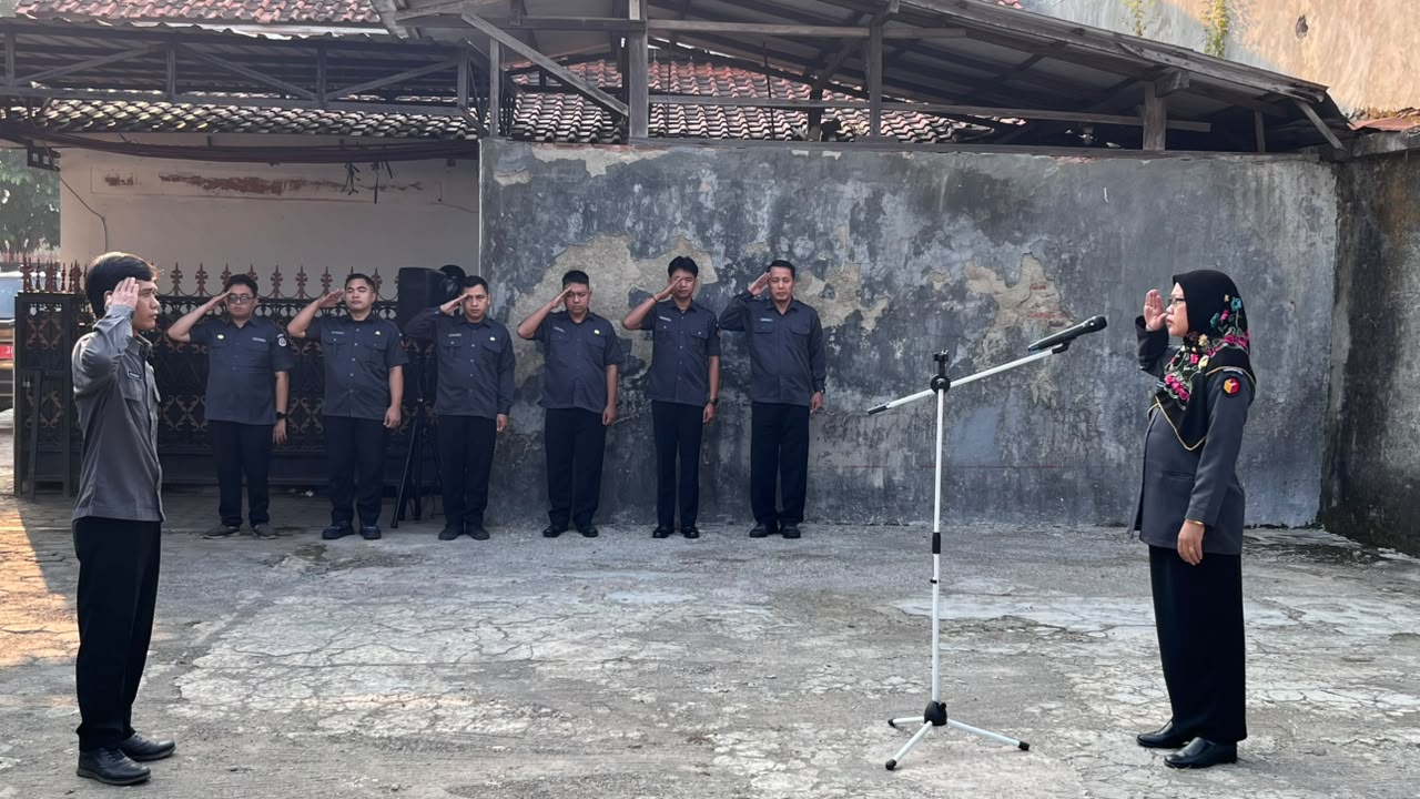 Pertengahan Tahun Jadi Momentum Evaluasi, Bawaslu Kabupaten Tegal Perkuat Semangat Kinerja Melalui Apel Pagi