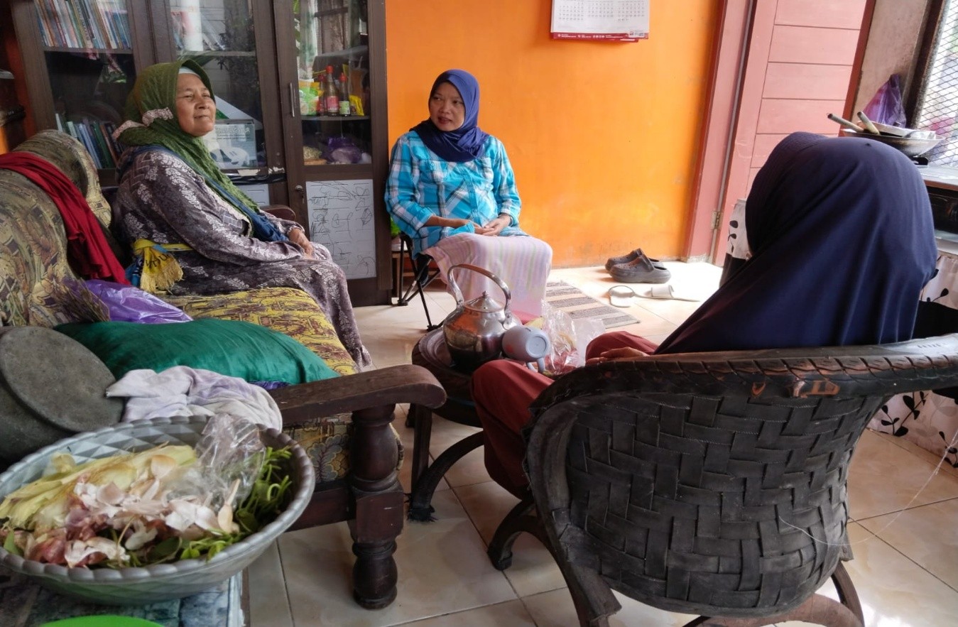 Dari Obrolan Penjual Sayur, Bawaslu Kabupaten Tegal Temukan Makna Demokrasi di Tengah Masyarakat