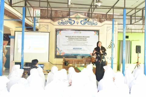 Bawaslu Kabupaten Tegal Dorong Peran Santriwati dalam Pengawasan Pemilu Partisipatif