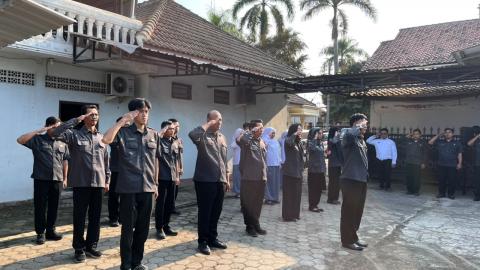 Apel Pagi Bawaslu Kabupaten Tegal, Sri Anjarwati Tekankan Pentingnya Introspeksi dan Integritas