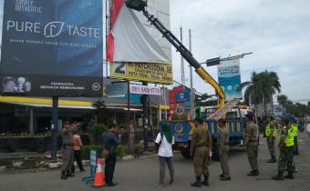 Bawaslu  Kabupaten Tegal Bredel 5525 Alat Peraga Kampanye