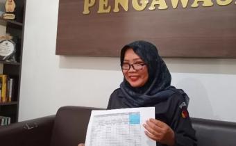 Komisioner Bawaslu Kabupaten Tegal Sri Anjarwati (Dwi Ariadi/AyoTegal)