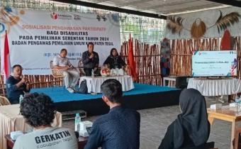 Sosialisasi Partisipasi Pemilih Bawaslu Kabupaten Tegal bagi kelompok disabilitas (Dwi Ariadi/AyoTegal)