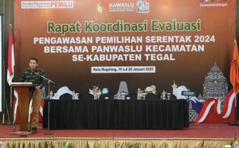 Rapat Koordinasi Evaluasi Pengawasan Pemilihan Serentak 2024 Bersama Panwaslu Kecamatan Se Kabupaten Tegal