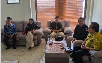 Bawaslu Kabupaten Tegal Melakukan Audiensi Dengan Dinas Perpustakaan & Kearsipan Kabupaten Tegal.