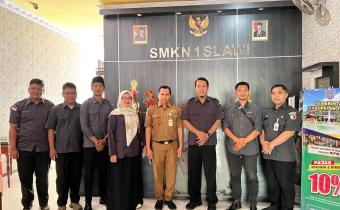 Bawaslu Kabupaten Tegal Jalin Kerja Sama dengan SMK Negeri 1 Slawi untuk Sosialisasi Pengawasan Pemilu Partisipatif