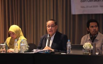 Anggota Bawaslu Herwyn JH Malonda saat menyampaikan arahan di diskusi publik “Menjaga Integritas Pemilu dengan Perbaikan Tata Kelola Pemilu: Pembelajaran dan Rekomendasi Kebijakan dari Gerakan JagaSuara2024” di Jakarta, Rabu (23/7/2025).