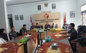 Bawaslu Kabupaten Tegal Gelar Rapat Internal Bahas Persiapan Pemeriksaan BPK dan Penguatan Kinerja Kehumasan