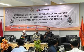 Bawaslu Kabupaten Tegal Sampaikan Sambutan dalam Sosialisasi Pengawasan Partisipatif Pemilu