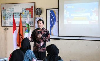 Bawaslu Kabupaten Tegal Gelar Sosialisasi Pengawasan Partisipatif di SMA Negeri 1 Warureja