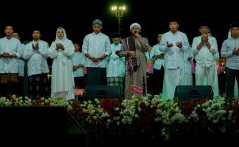 Bawaslu Kabupaten Tegal Bersholawat: Rajut Kebersamaan, Teguhkan Pengawasan Demokrasi