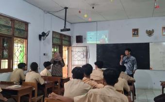 Bawaslu Kabupaten Tegal Gelar Sosialisasi Pengawasan Partisipatif Goes to School di SMK Ma’arif NU Talang