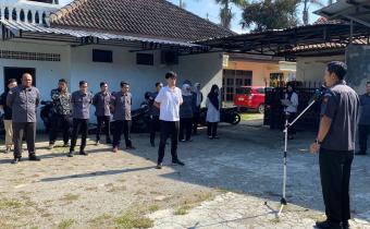 Ketua Bawaslu Kabupaten Tegal Tekankan Soliditas dan Kesiapan Agenda di Apel Pagi Senin