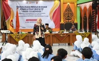 Generasi Z Melek Pemilu! Bawaslu Goes To School Hadir di SMA 3 Slawi